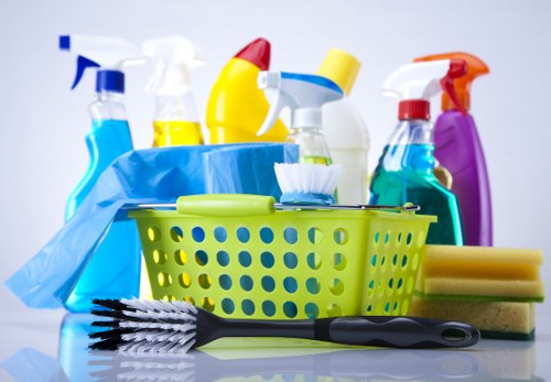 Kitchen deep cleaning service in Shepherds Bush removing grease and grime